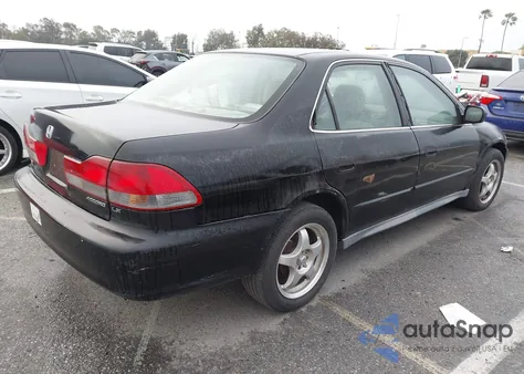 2001 Honda Accord 2.3 Lx z USA, uszkodzony, nr VIN 1HGCG56431A142291